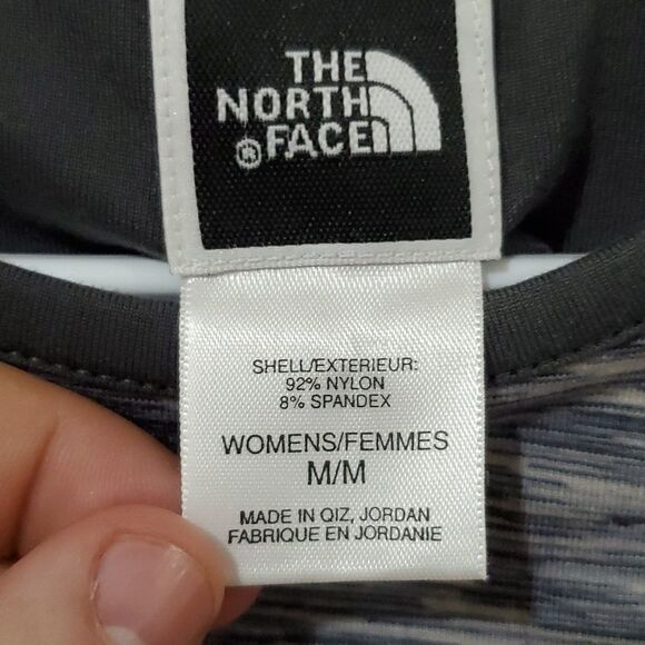The North Face vaporwick sleeveless top - Picture 3 of 6